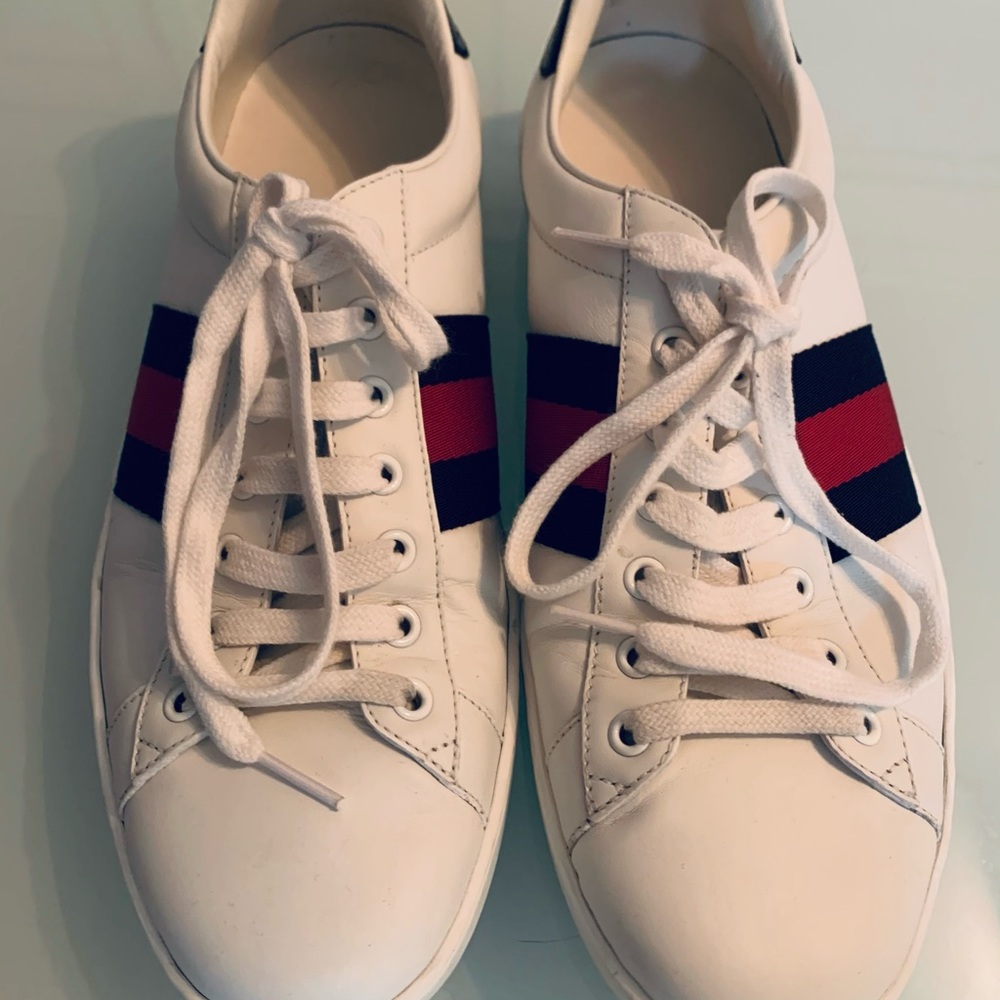 🩸SOLD🩸Gucci Ace leather sneaker.
